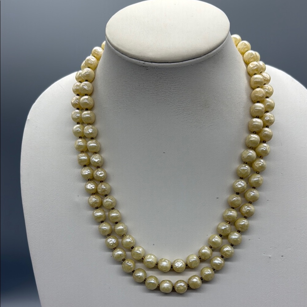 LIGHTWEIGHT VINTAGE CROW TRIFARI NECKLACE